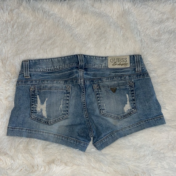 Guess brand Jean shorts - Picture 2 of 6